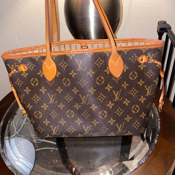 ❌Sold❌Authentic Louis Vuitton Neverfull - Picture 3 of 15